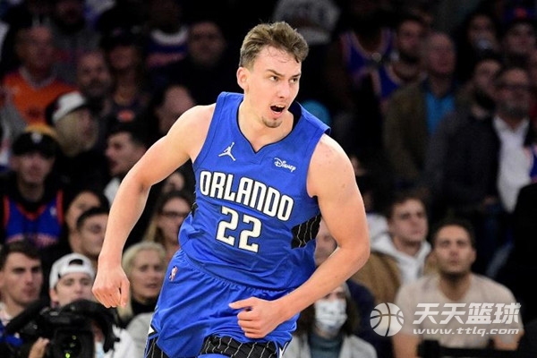 事依然充满 事依然充满