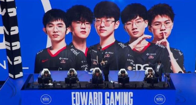 贝克汉姆 贝克汉姆